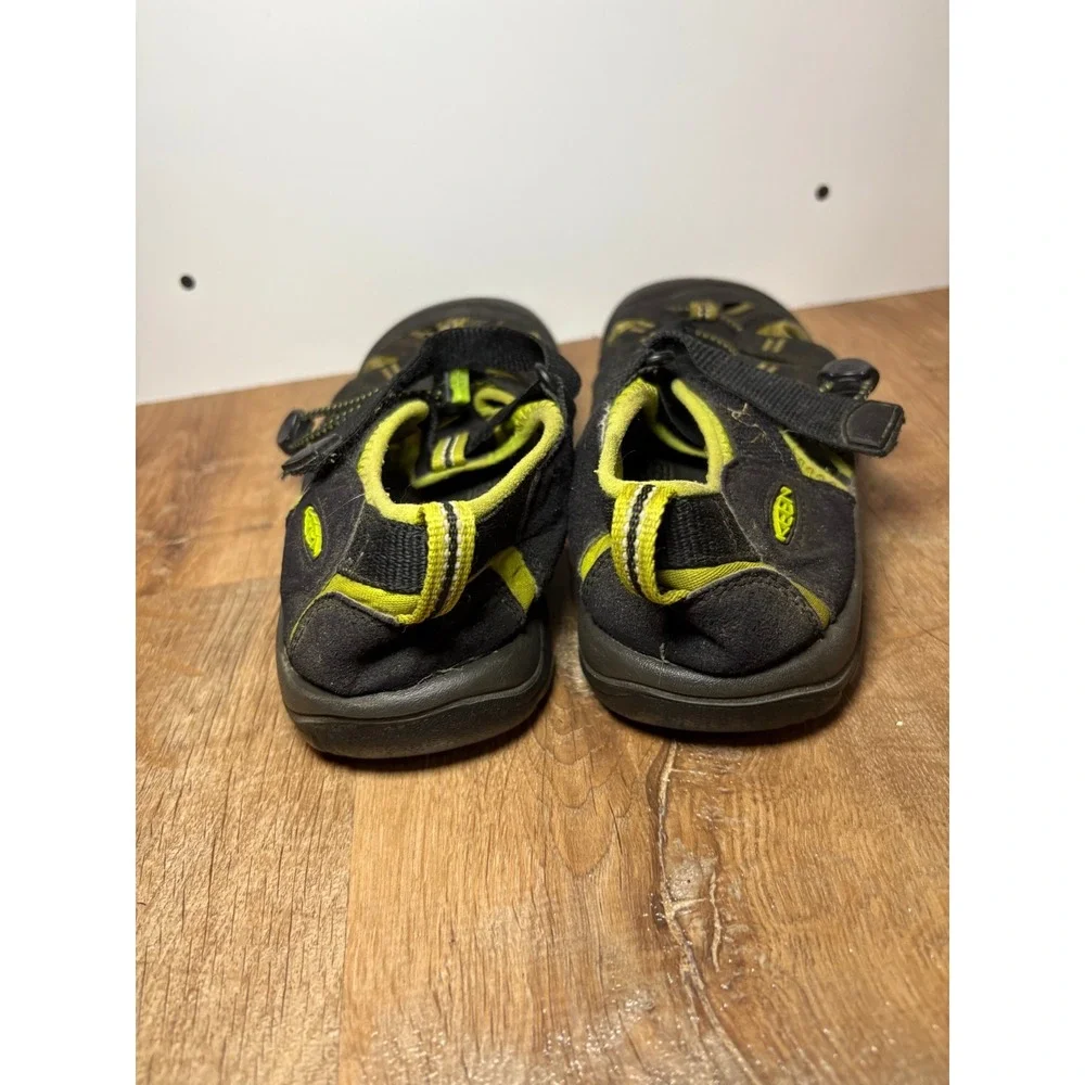 Keen Sandals Kids 4M Newport H2 Shoes Black Yellow Waterproof Hiking Water Sport